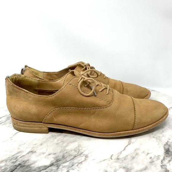 Dolce Vita Polo Lace Up Nubuck Oxford Brogues 6.5 Classic Preppy Academia - Picture 2 of 15